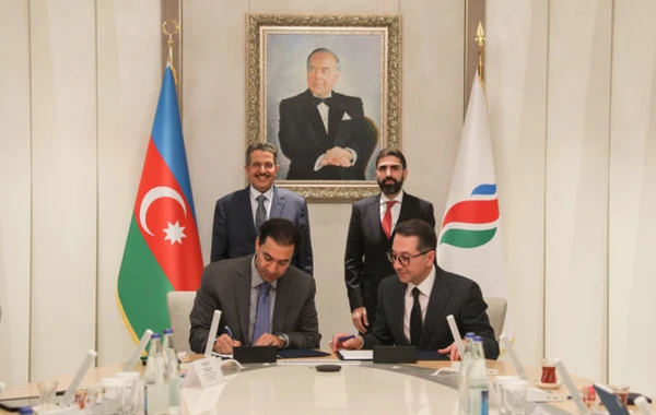 Подписано соглашение между SOCAR и компанией ACWA Power - ФОТО
