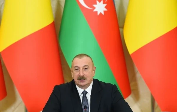 Президенты Азербайджана и Румынии выступили с заявлениями для прессы - ОБНОВЛЕНО + ФОТО