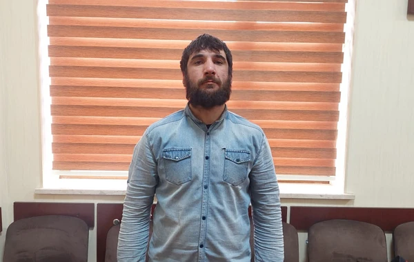 Gəncədə azyaşlılara qarşı zor tətbiq olundu - Polis həmin şəxsi saxladı - FOTO/VİDEO