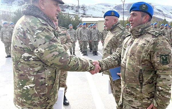 Начальник Генштаба Азербайджана проверил ход интенсивной боевой подготовки воинских частей - ФОТО