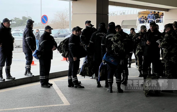 Prezidentin tapşırığı ilə Türkiyəyə yola düşən Azərbaycanın xilasetmə qrupu ünvana çatıb - FOTO
