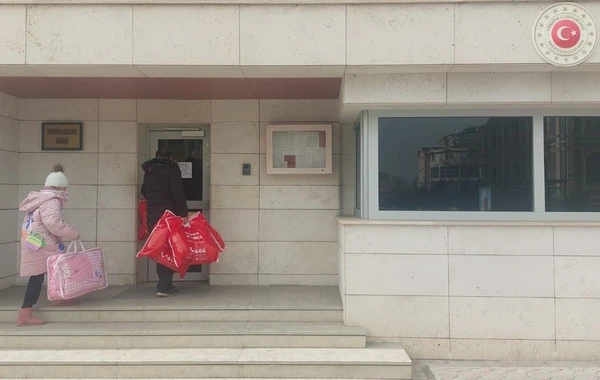 Naxçıvanda Türkiyədə zəlzələdən zərərçəkənlərə yardım toplanır - FOTO