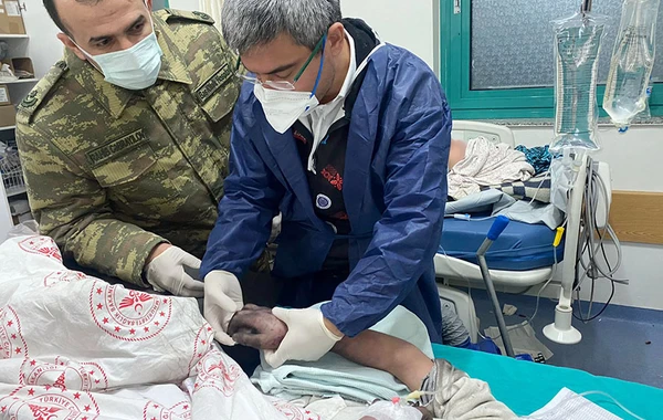Военный медицинский персонал азербайджанской армии приступил к работе в Кахраманмараше - ФОТО