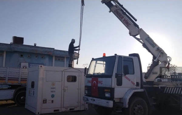 FHN-in Mobil səhra hospitalı Kahramanmaraşda quraşdırılmağa başlanılıb - FOTO