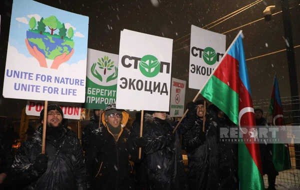 Акция на дороге Ханкенди-Лачын продолжается, есмотря на снегопад - ФОТО
