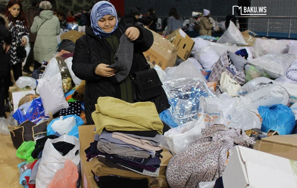 Qida, Pampers, döşək, xalça... - Qardaş ölkəyə edilən hümanitar yardım aksiyasından FOTOREPORTAJ