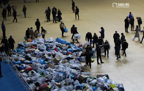 Qida, Pampers, döşək, xalça... - Qardaş ölkəyə edilən hümanitar yardım aksiyasından FOTOREPORTAJ