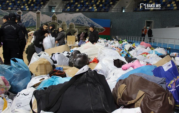 Qida, Pampers, döşək, xalça... - Qardaş ölkəyə edilən hümanitar yardım aksiyasından FOTOREPORTAJ