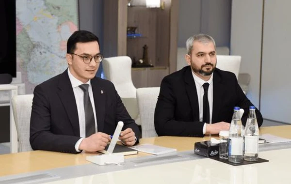 SOCAR-ın prezidenti Rövşən Nəcəf ikinci “Yüksəliş” müsabiqəsinin qalibləri ilə görüşüb - FOTO