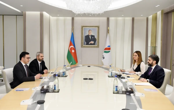 SOCAR-ın prezidenti Rövşən Nəcəf ikinci “Yüksəliş” müsabiqəsinin qalibləri ilə görüşüb - FOTO
