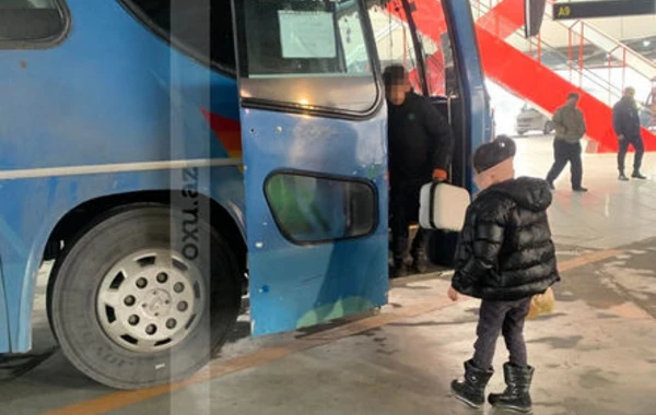 Türkiyədən təxliyə edilən Azərbaycan vətəndaşlarının daha bir qrupu Bakıya çatıb - FOTO