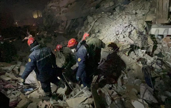 Сотрудники МЧС Азербайджана спасли из-под завалов в Турции 51 человека - ВИДЕО