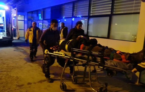 Türkiyədə avtobus qəzası: Çox sayda yaralı var - FOTO