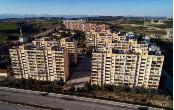 Türkiyədə zəlzələ bölgəsindəki bu binalar salamat qaldı - FOTO