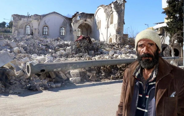Zəlzələ Türkiyənin ən qədim məscidlərindən birini uçurtdu - FOTO