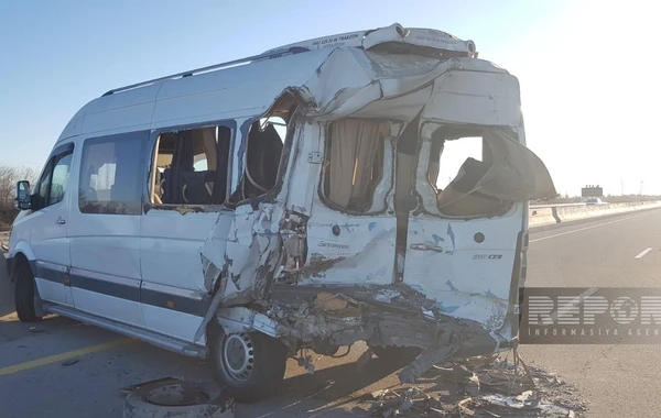 Ucarda mikroavtobus TIR-la toqquşub: Ölən və yaralananlar var - YENİLƏNİB - FOTO