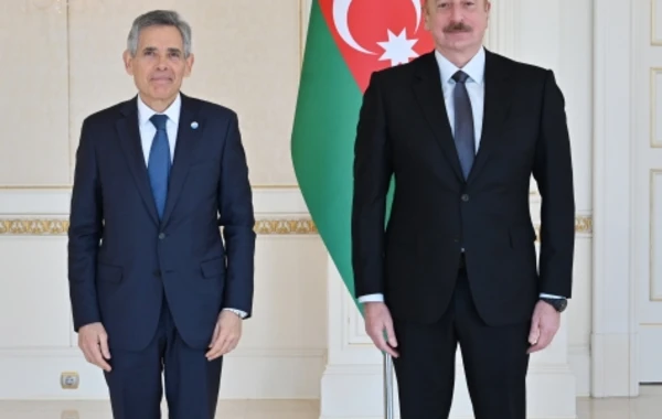 İlham Əliyev San-Marinonun yeni səfirinin etimadnaməsini qəbul edib - FOTO
