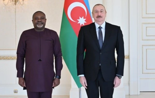 İlham Əliyev yeni səfirlərin etimadnamələrini qəbul edib - FOTO