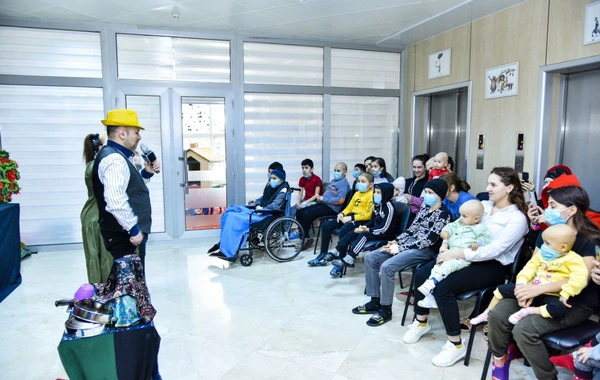 Avrora Qrup onkoloji xəstəlikləri olan uşaqları sevindirib - FOTO/VİDEO