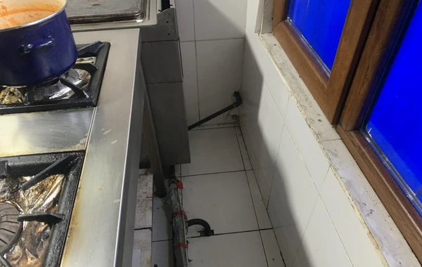 Bakıda restoranlardan birinin fəaliyyəti dayandırılıb - FOTO/VİDEO