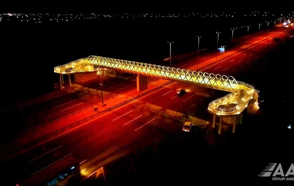 Bakının bu hissəsində yerüstü piyada keçidi inşa edilib - FOTO/VİDEO