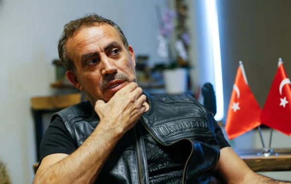 Canlı efirə qoşula bilməyən Haluk Leventdən 500 000-lik yardım - FOTO