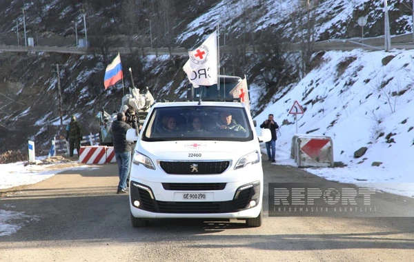 Автомобили МККК беспрепятственно проехали по дороге Ханкенди-Лачын в обоих направлениях - ВИДЕО