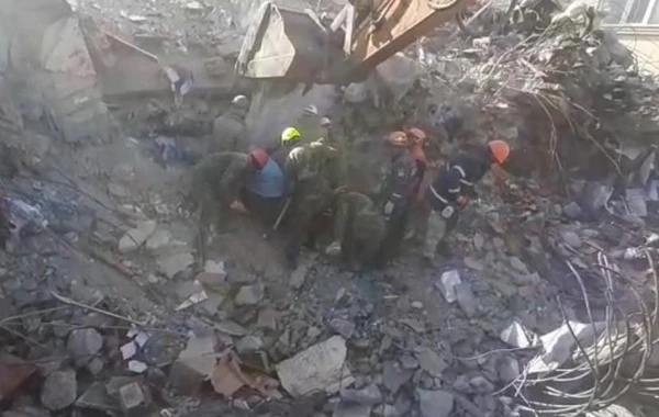 Azərbaycan xilasediciləri Türkiyədə dağıntılar altından 53 nəfəri sağ çıxarıb - FOTO/VİDEO