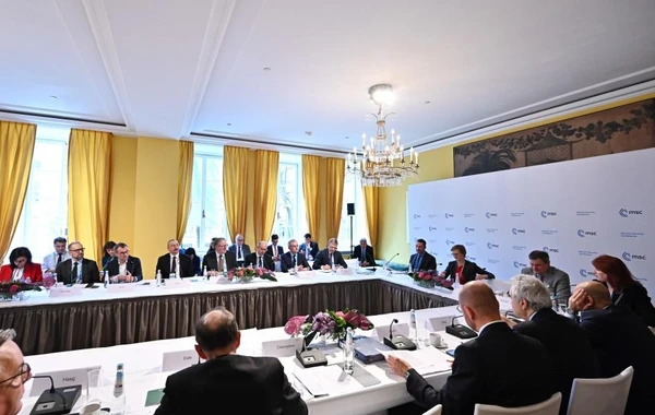 Prezident Münxendə enerji təhlükəsizliyi ilə bağlı dəyirmi masada iştirak edib - YENİLƏNİB-2 - FOTO