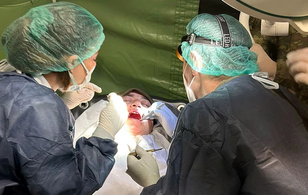 Hərbi tibb personalımızın Kahramanmaraşda fəaliyyəti davam edir - FOTO