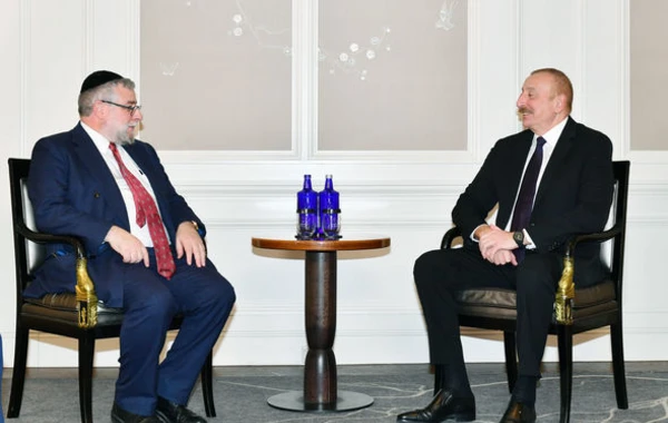 Президент Ильхам Алиев встретился в Мюнхене с президентом Конференции европейских раввинов - ФОТО