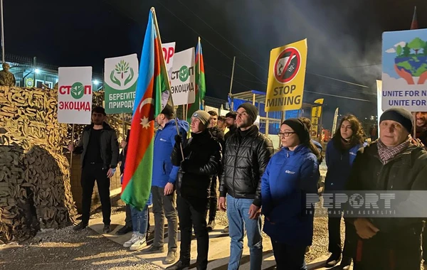 Акция протеста на дороге Ханкенди-Лачын продолжается и в вечерние часы - ФОТО
