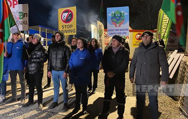 Акция протеста на дороге Ханкенди-Лачын продолжается и в вечерние часы - ФОТО