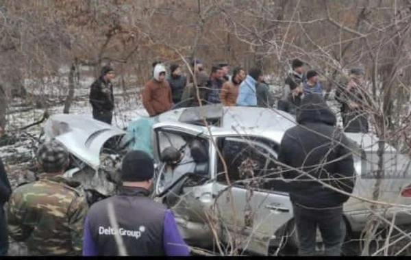 Три человека погибли в тяжелом ДТП в Худате - ФОТО