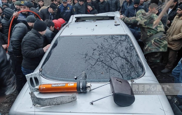 Три человека погибли в тяжелом ДТП в Худате - ФОТО