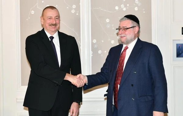 Prezident İlham Əliyev Münxendə Avropa Ravvinləri Konfransının prezidenti ilə görüşüb - FOTO