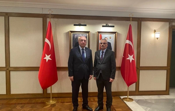 Moskvadakı Azərbaycan diasporu Türkiyəyə yardım göndərib - FOTO
