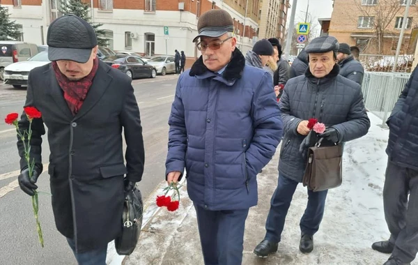Moskvadakı Azərbaycan diasporu Türkiyəyə yardım göndərib - FOTO
