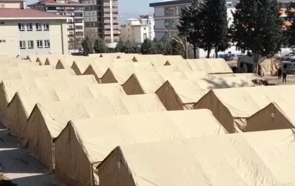 Azərbaycan xilasediciləri Kahramanmaraşda 3 ünvanda növbəti çadır şəhərcikləri qurub - FOTO/VİDEO