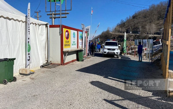 По дороге Ханкенди-Лачын беспрепятственно проехали 45 автомобилей миротворцев - ОБНОВЛЕНО + ФОТО