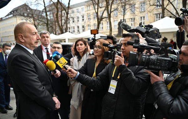 Prezident İlham Əliyev Münxendə televiziya kanallarına müsahibə verib - FOTO/VİDEO - YENİLƏNİB
