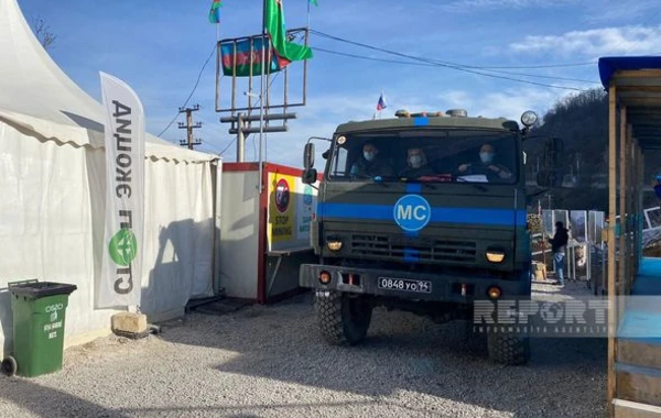 Xankəndi-Laçın yolunda sülhməramlıların 11 avtomobili maneəsiz keçib  - YENİLƏNİB - FOTO