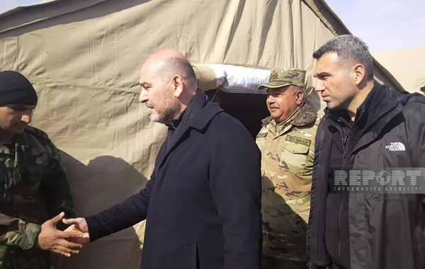 Süleyman Soylu Kahramanmaraşda Azərbaycanın xilasedicilərinin qaldığı əraziyə gedib - FOTO