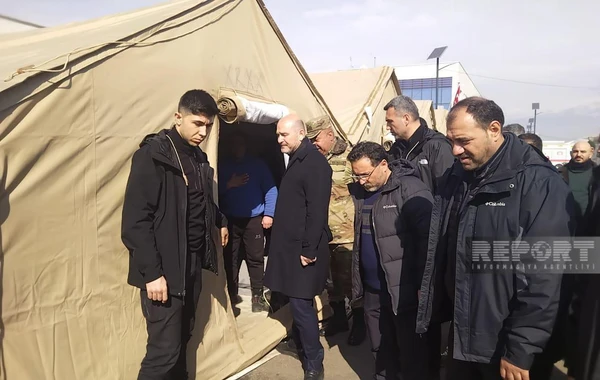 Süleyman Soylu Kahramanmaraşda Azərbaycanın xilasedicilərinin qaldığı əraziyə gedib - FOTO