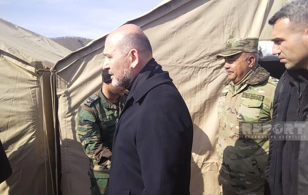 Süleyman Soylu Kahramanmaraşda Azərbaycanın xilasedicilərinin qaldığı əraziyə gedib - FOTO