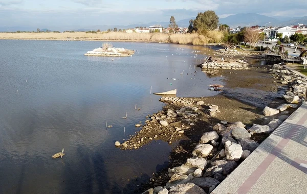 Dənizin çəkildiyi Fethiyedə qorxulu mənzərə - FOTO