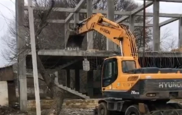 FHN daha bir qanunsuz tikintinin qarşısını aldı - FOTO/VİDEO