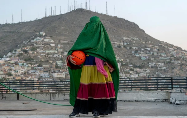 Əfqan qızlar "Taliban"dan gizli belə məşq edirlər - FOTO