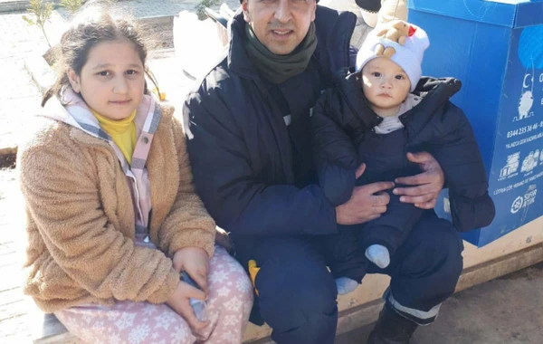 Azərbaycan xilasedicisi: "Kahramanmaraşda dağıntılar altından çıxartdığımız şəxs ağlayıb, bizi qucaqladı" - FOTO