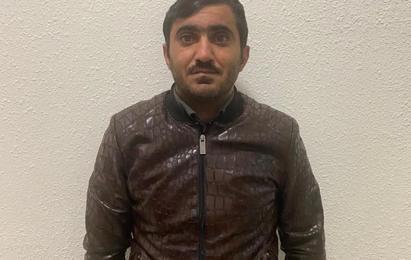 Azyaşlı müştərisinə əxlaqsız təklif edən taksi sürücüsü həbs edilib - FOTO